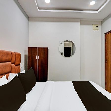 Super Hotel O Lavish Tranquil Hyderabad Eksteriør billede